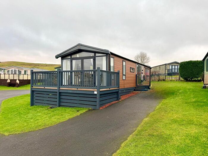 2 Bedroom Lodge For Sale In Bellingham, Hexham, NE48