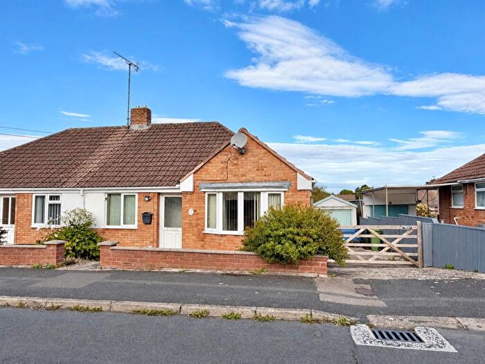 2 Bedroom Semi-Detached Bungalow For Sale In Underhill Road, Hereford, HR1