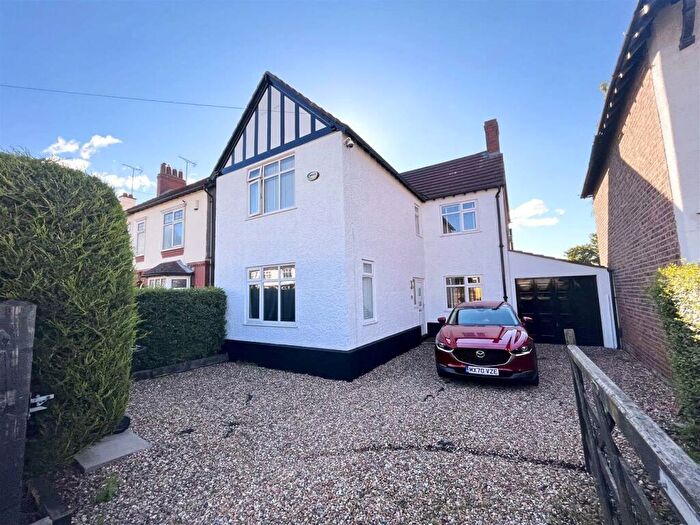 3 Bedroom House To Rent In Broken Cross, Macclesfield, SK11