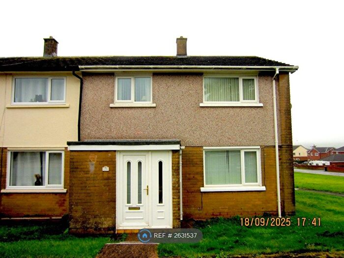 3 Bedroom End Of Terrace House To Rent In The Rowans, Egremont, CA22