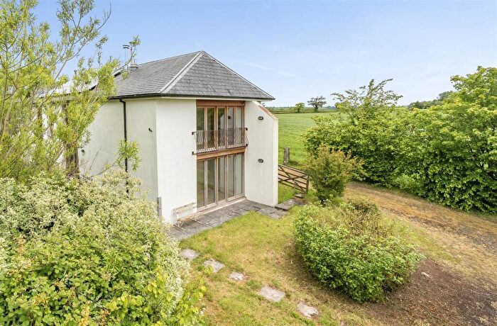 3 Bedroom Semi Detached House For Sale In Beech Hill, Morchard Bishop, Crediton, EX17