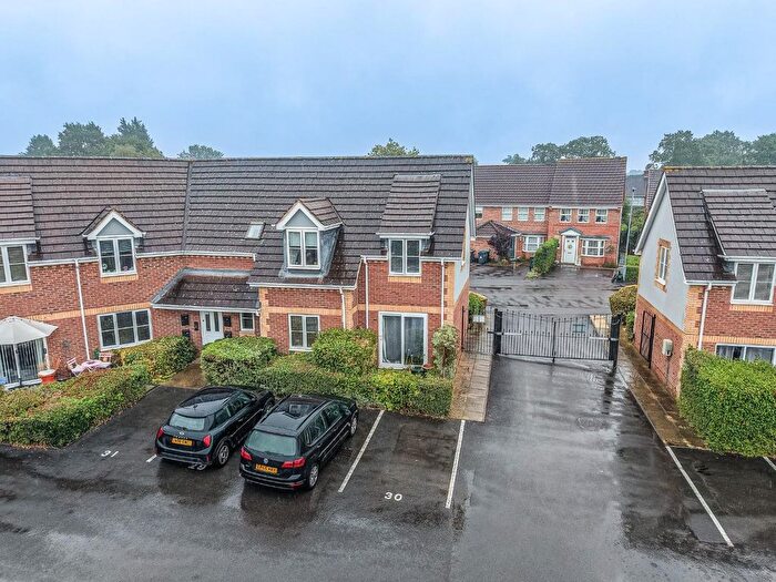 1 Bedroom Flat For Sale In Warren House Walk, Sutton Coldfield, B76