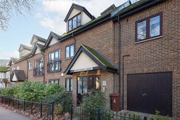 3 Bedroom Flat To Rent In The Drive, Walthamstow, London, E17