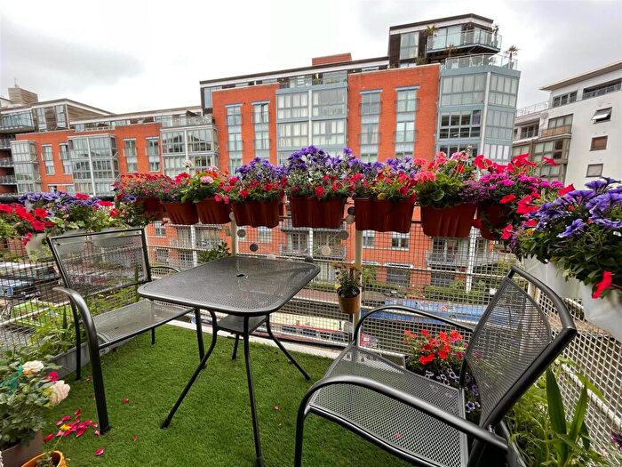 2 Bedroom Apartment To Rent In Watermarque, Browning Street, B16