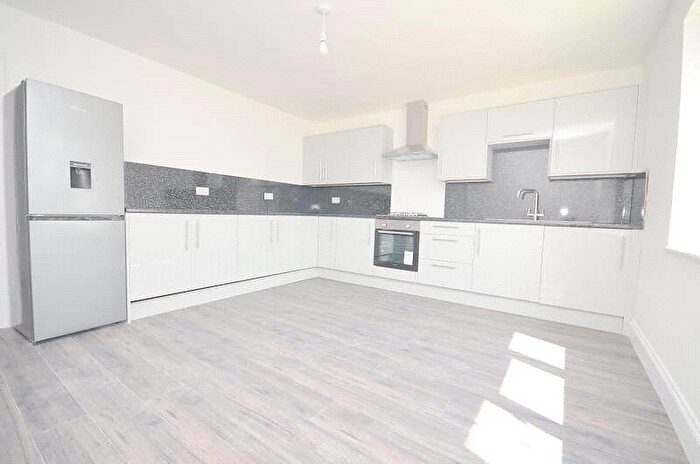 3 Bedroom Apartment To Rent In High Road, Romford, Essex, RM6