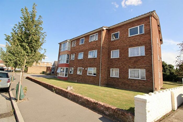 2 Bedroom Flat To Rent In Barnabas Court, Addison Road, Enfield, EN3