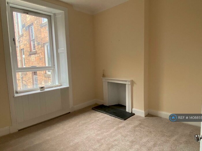 3 Bedroom Flat To Rent In Dennistoun, Glasgow, G31