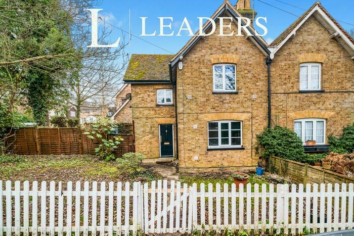 3 Bedroom Cottage To Rent In Park Hill, Harlow, CM17