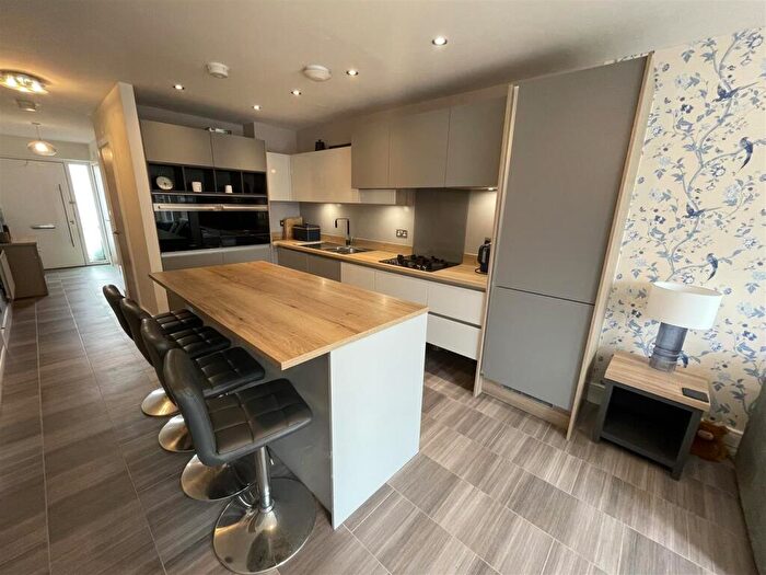 4 Bedroom Detached House For Sale In Warley Close, Chester Le Street, DH3