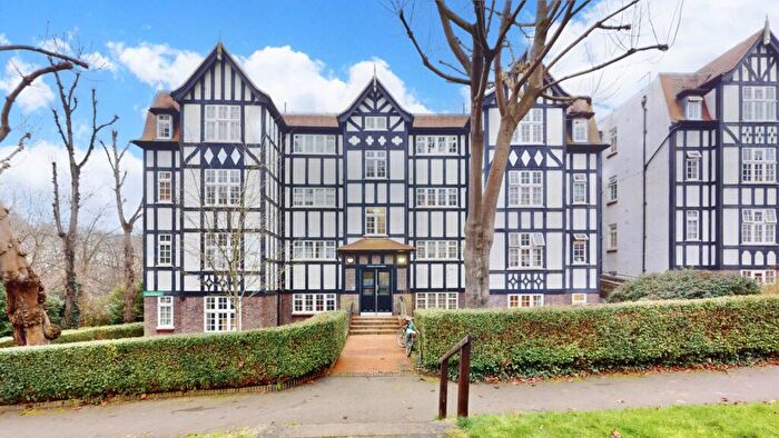 1 Bedroom Apartment To Rent In Oakeshott Avenue, Highgate, N6