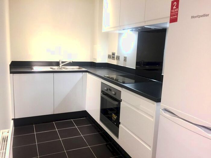 3 Bedroom Flat To Rent In Three Bedrooms, Herald Court, Colindale, NW9