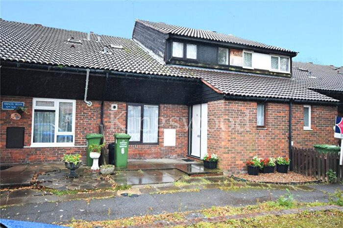 3 Bedroom Terraced House For Sale In Briscoe Road, Pitsea, Basildon, Essex, SS13