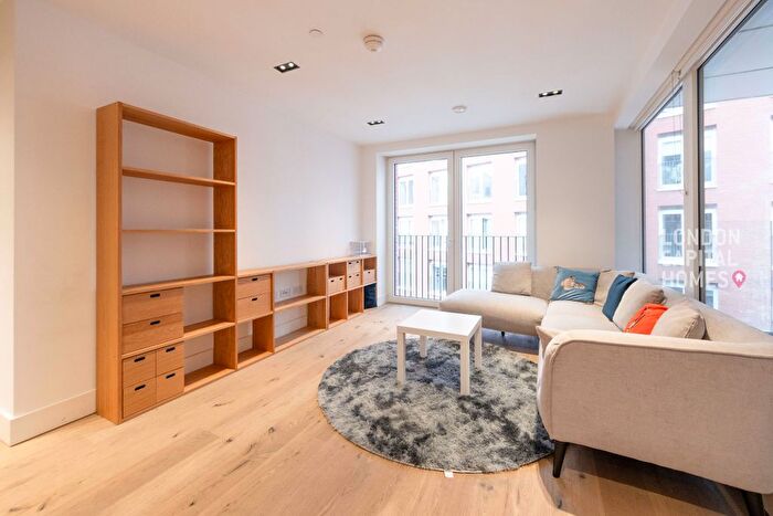 2 Bedroom Flat To Rent In Exchange Gardens, London, SW8