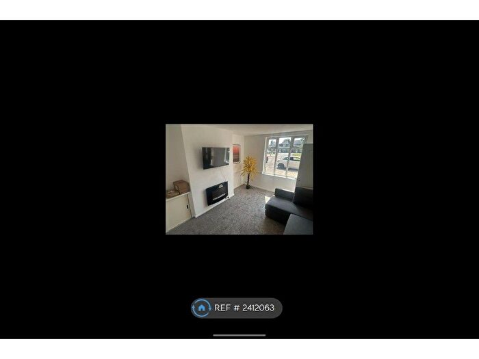 2 Bedroom Terraced House To Rent In Kennington Road, Nottingham, NG8