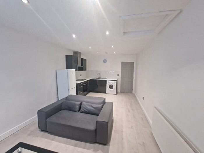 1 Bedroom Flat To Rent In Picton Road, Liverpool, L15
