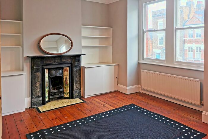 2 Bedroom Flat To Rent In Dunstans Road, Dulwich, SE22