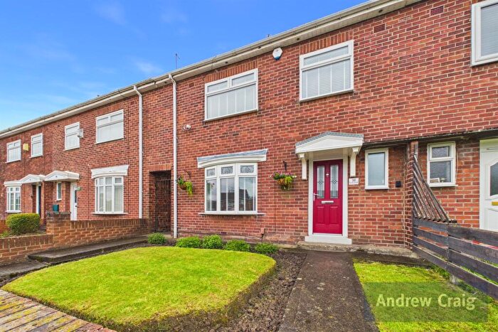 3 Bedroom Semi-Detached House For Sale In Bede Walk, Hebburn, NE31