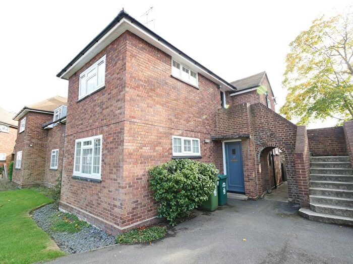 2 Bedroom Maisonette To Rent In Elmcroft Drive, Ashford, TW15