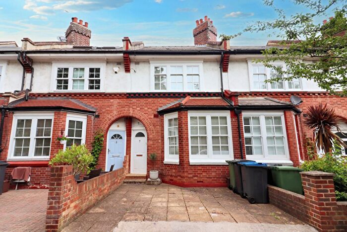 2 Bedroom Terraced House To Rent In Lower Kings Road, Kingston Upon Thames, KT2