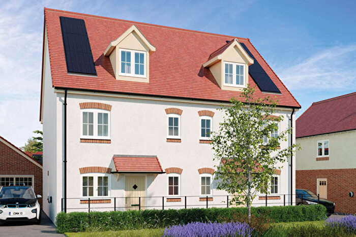 3 Bedroom Semi-Detached House For Sale In Stoke Road Desborough Northamptonshire, NN14