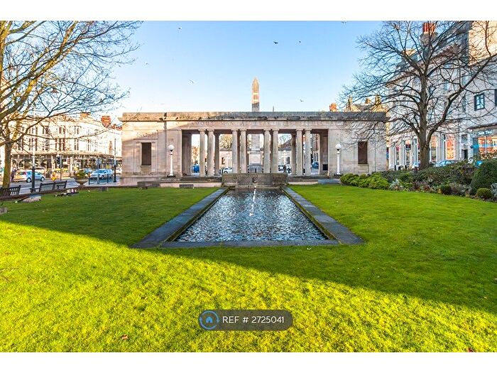 3 Bedroom Flat To Rent In Lord Street, Southport, PR8