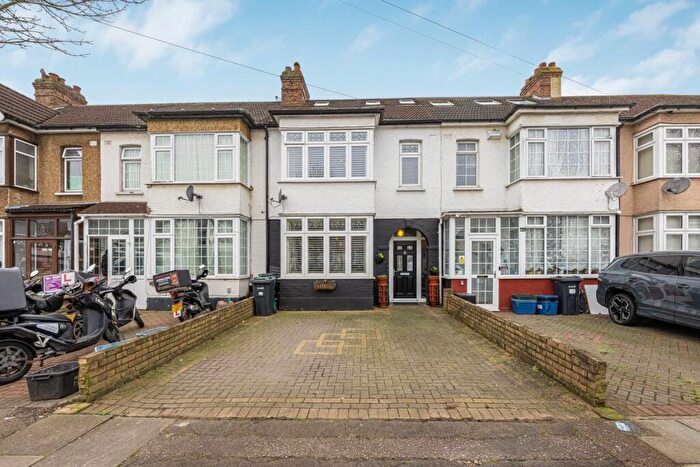 4 Bedroom Terraced House For Sale In Hazelbrouck Gardens, Hainault, IG6