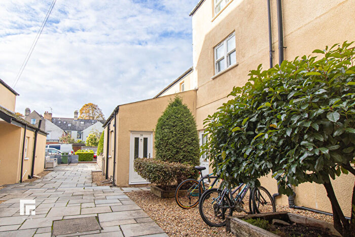 2 Bedroom Apartment To Rent In Cwrt Sofia, Cathedral Road, Cardiff, CF11