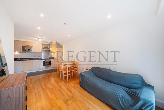 2 Bedroom Apartment To Rent In Cheshire Street, E2