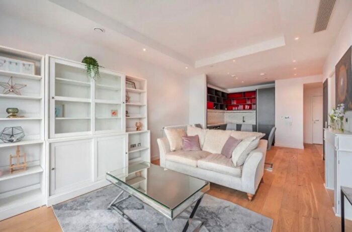 1 Bedroom Apartment For Sale In City Island Way, London, E14