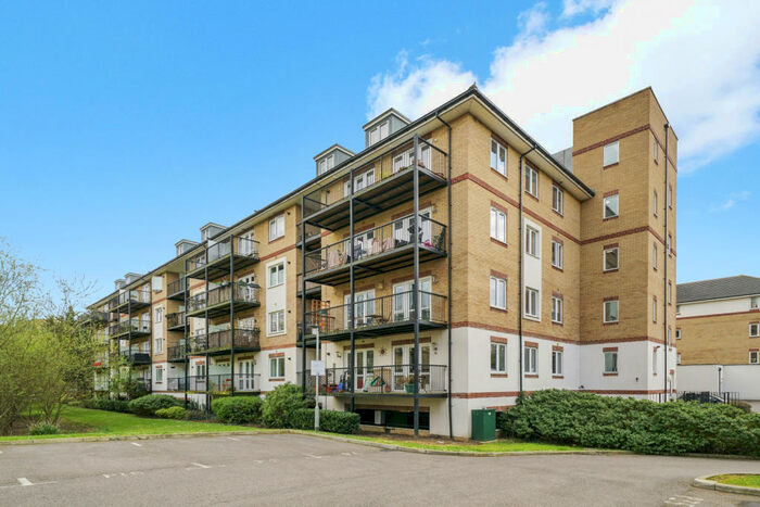 1 Bedroom Apartment To Rent In Radcliffe House, Worcester Close, London, SE20