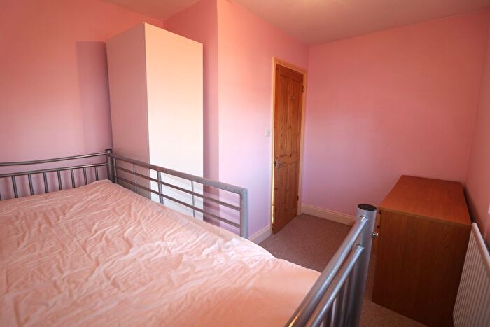 2 Bedroom Cottage To Rent In North Road, West Wickham, BR4