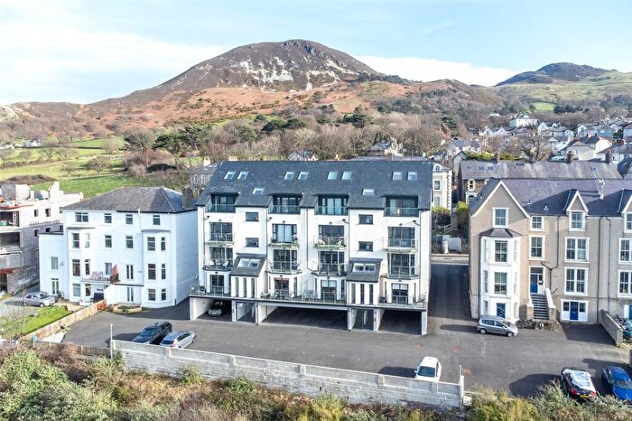 2 Bedroom Apartment For Sale In Conway Road, Penmaenmawr, Conwy, LL34