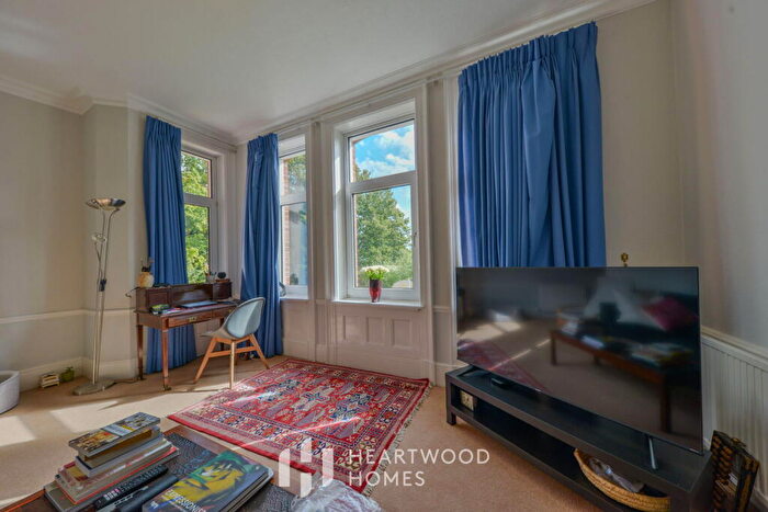 3 Bedroom Apartment For Sale In The Moorings, Althorp Road, St. Albans, AL1