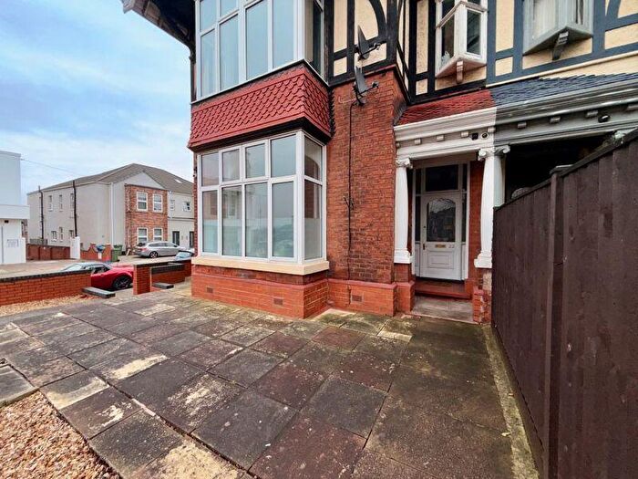 2 Bedroom Flat To Rent In Isaacs Hill, Cleethorpes, DN35