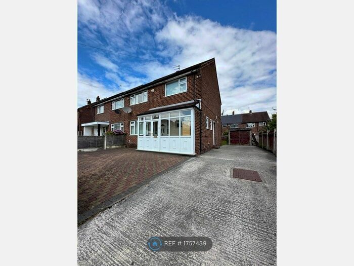 4 Bedroom Semi-Detached House To Rent In Malcolm Avenue, Swinton, Manchester, M27