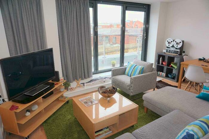 2 Bedroom Apartment To Rent In Leylands House, Leeds, LS9