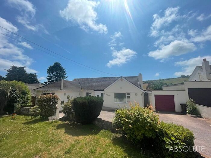 4 Bedroom Detached Bungalow To Rent In Totnes Road, Paignton, TQ4