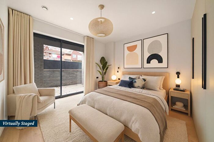 1 Bedroom Flat For Sale In Coverdale Road, Willesden Green, NW2