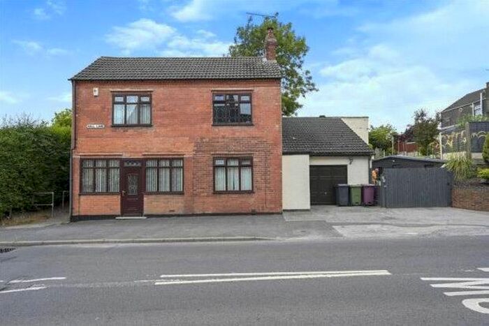 4 Bedroom Detached House To Rent In Hall Lane, Alfreton, DE55