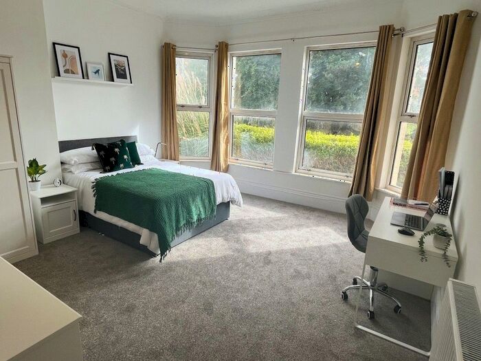 11 Bedroom End Of Terrace House To Rent In Dale Road, Mutley, Plymouth, PL4