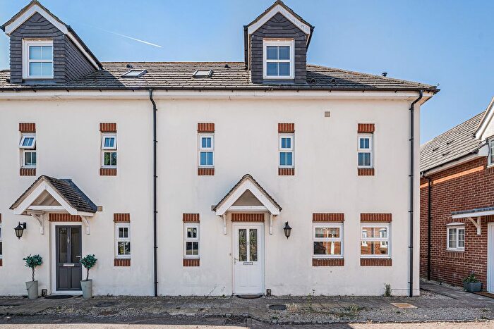 3 Bedroom Semi-detached House For Sale In Pease Place, Didcot, OX11