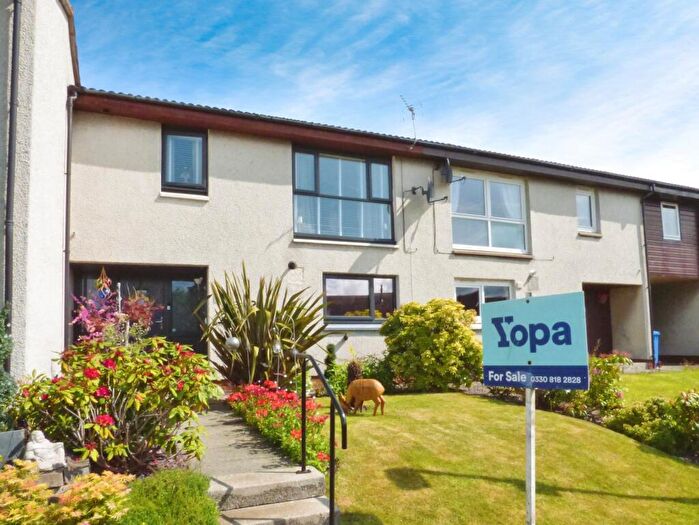 2 Bedroom Terraced House For Sale In Alice Cox Walk, Dunfermline, KY11