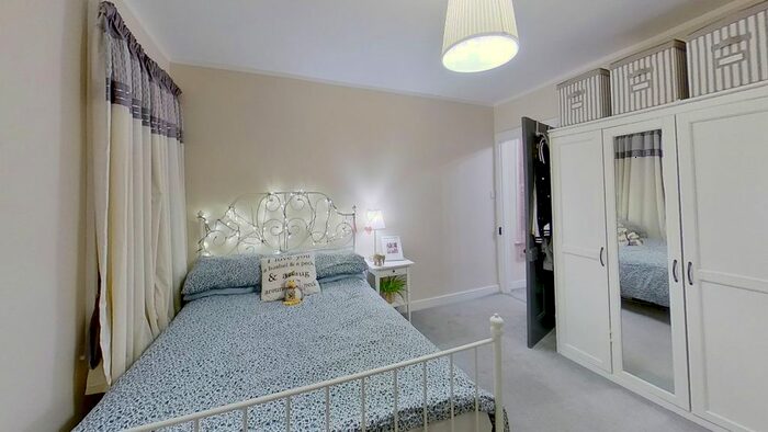 3 Bedroom Semi-Detached House To Rent In Epsom Road, Guildford, GU1