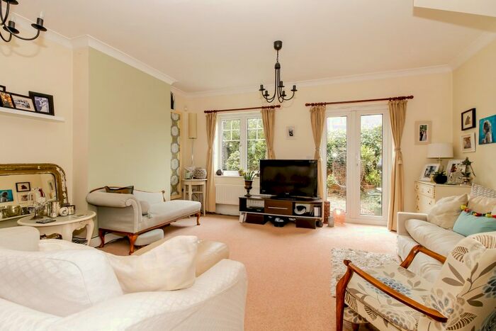 3 Bedroom End Of Terrace House To Rent In Elm Farm Close, Grove, Wantage, OX12