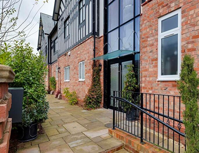 3 Bedroom Penthouse For Sale In Greysfield House, Ferma Lane, CH3