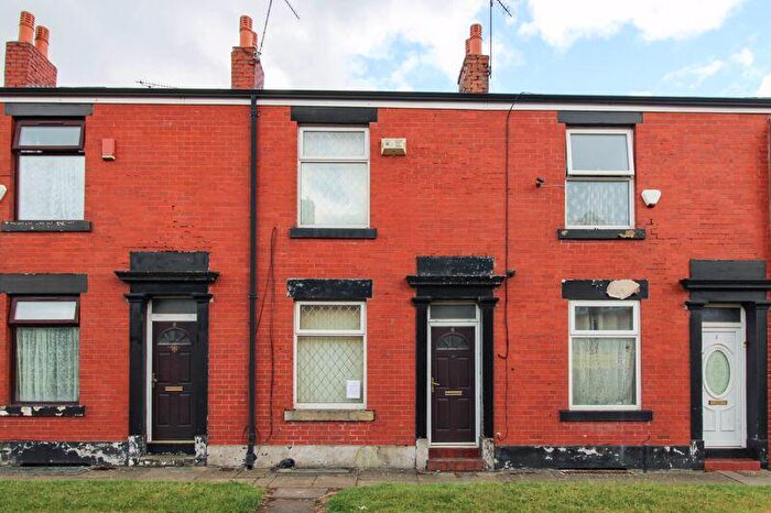 2 Bedroom Terraced House For Sale In Park Road, Rochdale, OL12