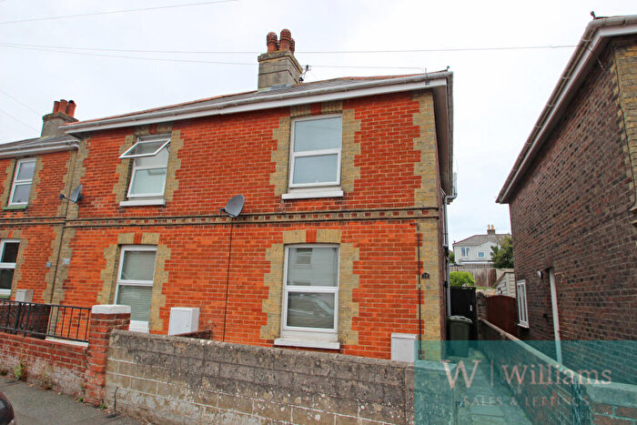 3 Bedroom Semi-Detached House For Sale In Osborne Road, Ryde, PO33