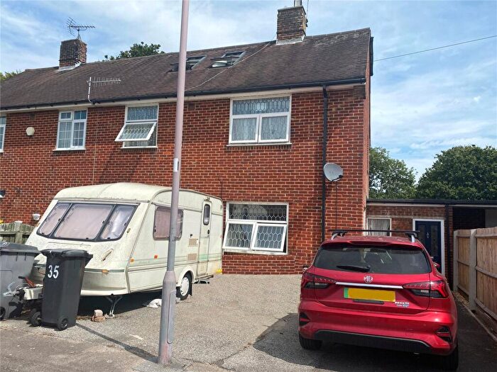 5 Bedroom Semi Detached House For Sale In Roosevelt Crescent, Kinson, Bournemouth, Dorset, BH11