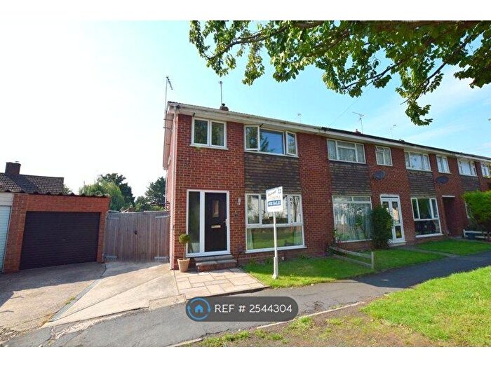 3 Bedroom Terraced House To Rent In Hardy Close, Aylesbury, HP21