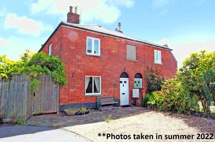 3 Bedroom Semi-Detached House To Rent In The Poplars, Rowde, Devizes, Wiltshire, SN10